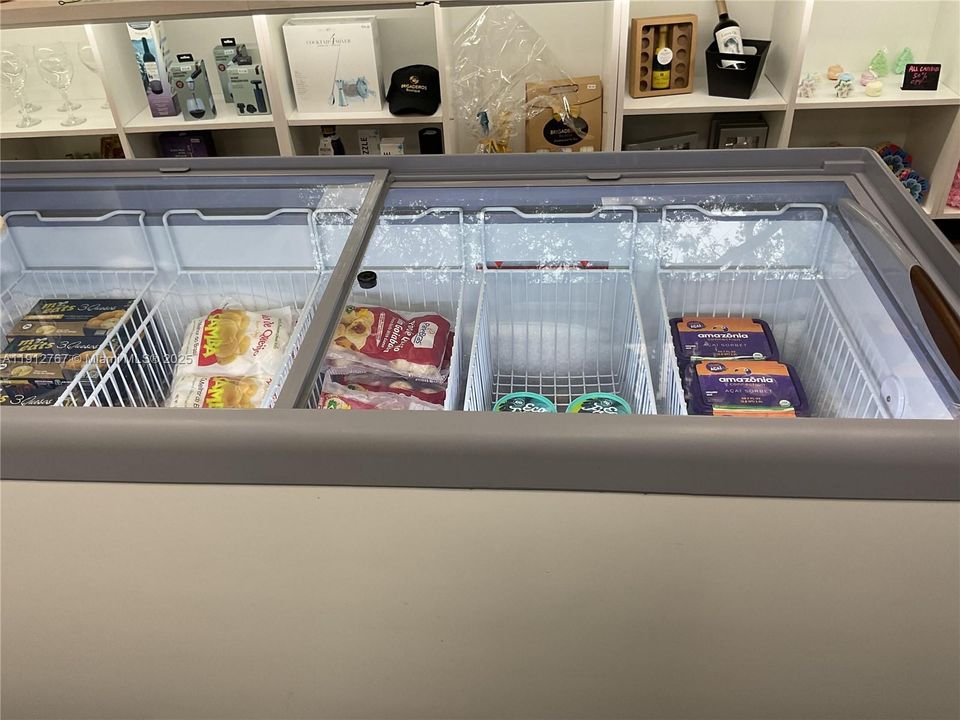 На продажу: $59,000 (0 спален, 0 ванн, 0 Квадратных фут)