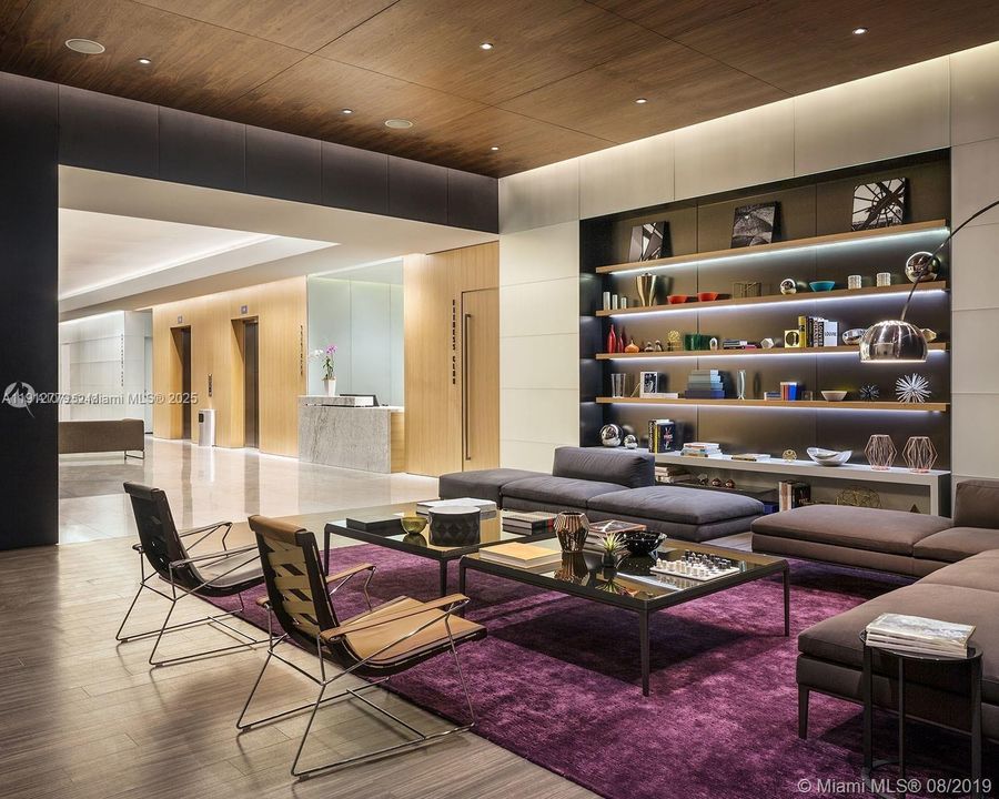 待售: $660,000 (1 贝兹, 1 浴室, 810 平方英尺)