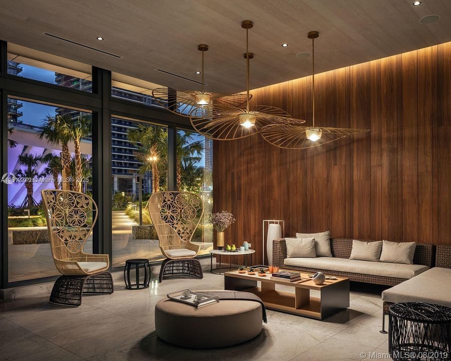 待售: $660,000 (1 贝兹, 1 浴室, 810 平方英尺)