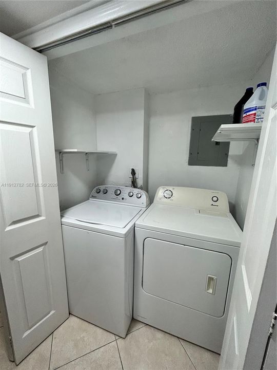 В аренду: $2,350 (2 спален, 2 ванн, 1086 Квадратных фут)