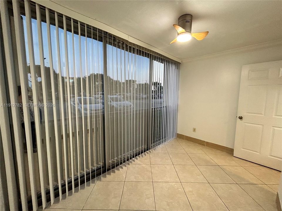 В аренду: $2,350 (2 спален, 2 ванн, 1086 Квадратных фут)