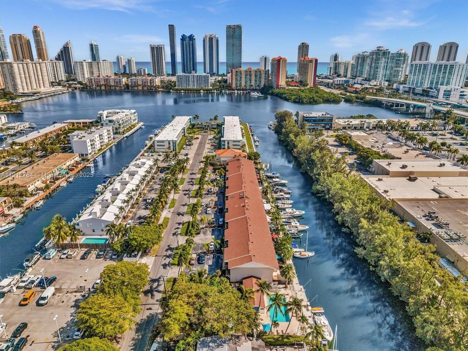 待售: $918,000 (3 贝兹, 2 浴室, 1936 平方英尺)