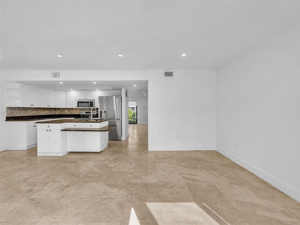 待售: $918,000 (3 贝兹, 2 浴室, 1936 平方英尺)