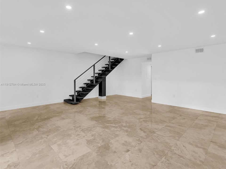 待售: $918,000 (3 贝兹, 2 浴室, 1936 平方英尺)