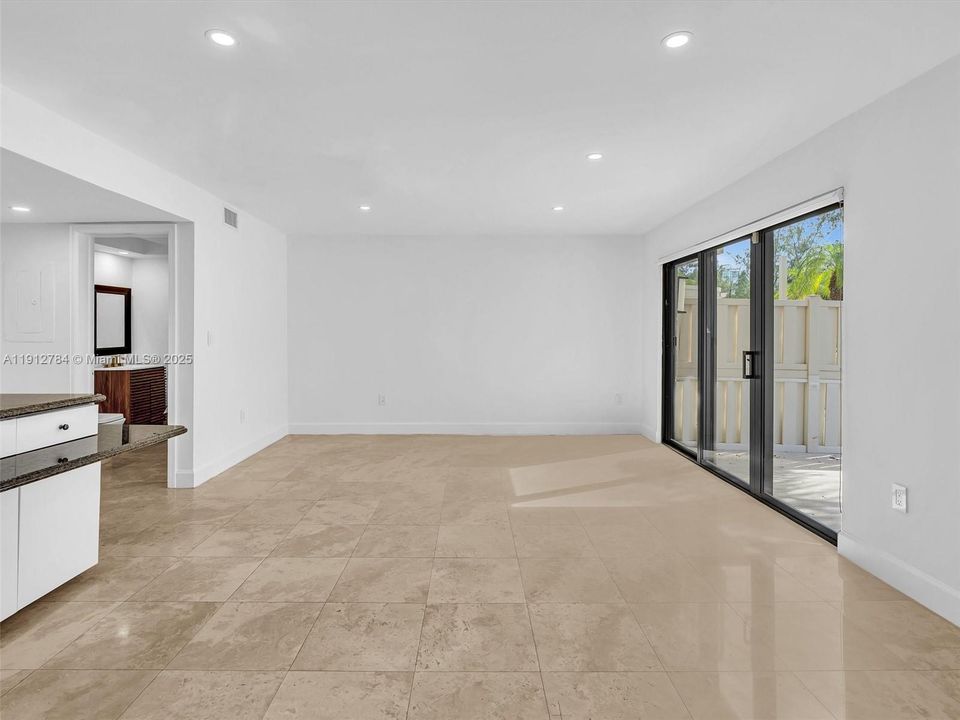 待售: $918,000 (3 贝兹, 2 浴室, 1936 平方英尺)