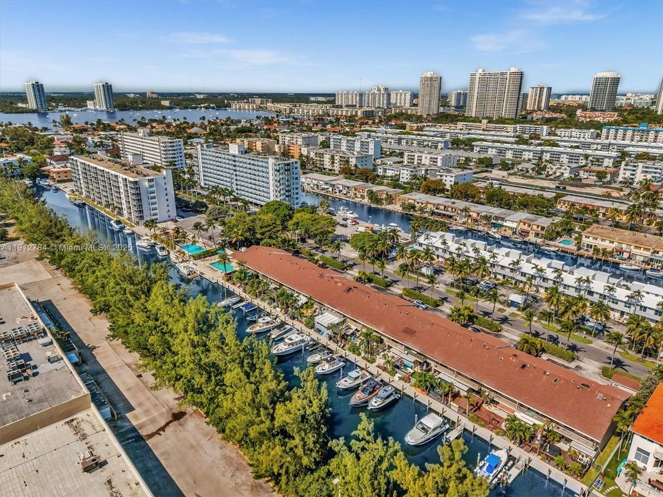 待售: $918,000 (3 贝兹, 2 浴室, 1936 平方英尺)