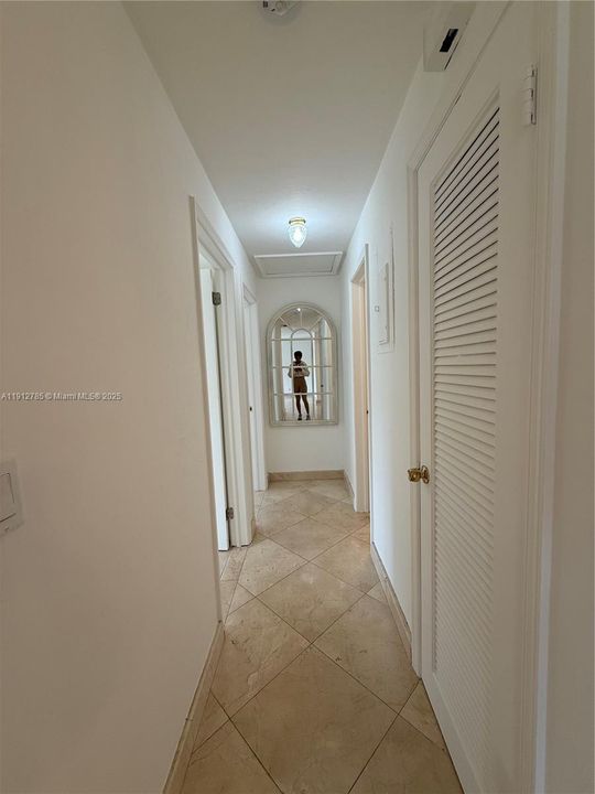 For Rent: $2,450 (2 beds, 2 baths, 1108 Square Feet)