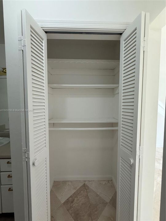For Rent: $2,450 (2 beds, 2 baths, 1108 Square Feet)