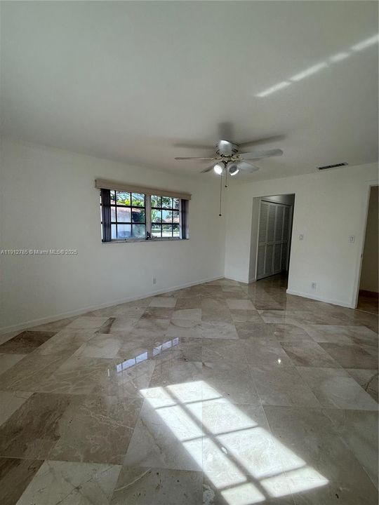 For Rent: $2,450 (2 beds, 2 baths, 1108 Square Feet)
