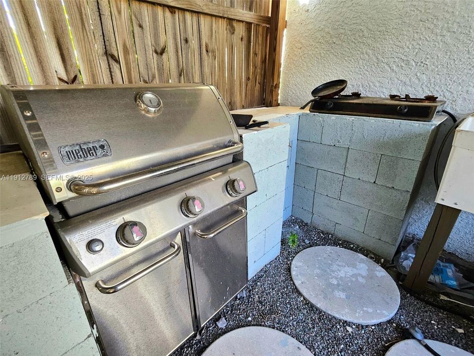 En Venta: $259,000 (2 camas, 1 baños, 0 Pies cuadrados)