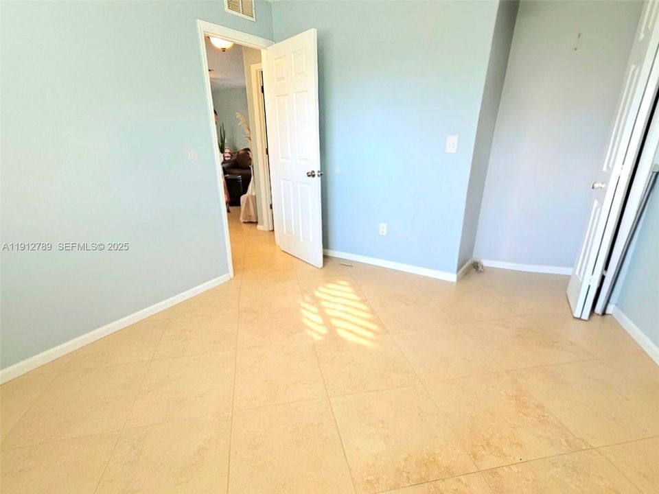 En Venta: $259,000 (2 camas, 1 baños, 0 Pies cuadrados)