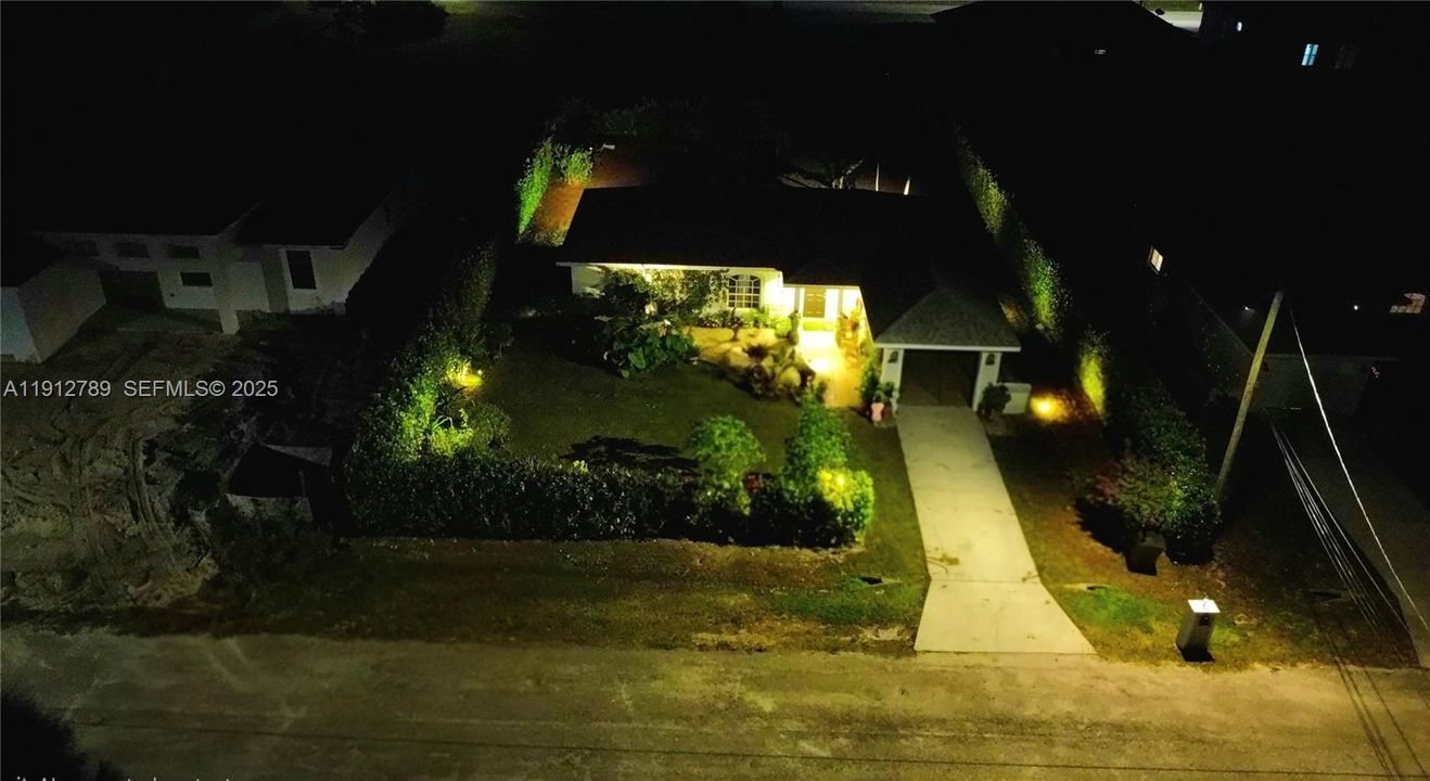 合同活跃: $259,000 (2 贝兹, 1 浴室, 0 平方英尺)