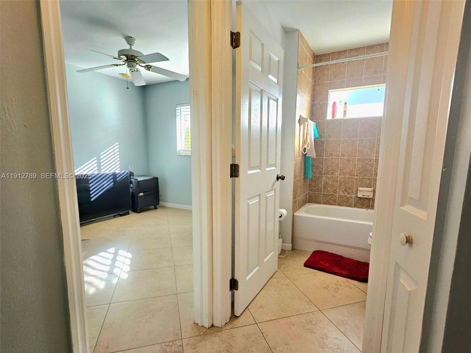 En Venta: $259,000 (2 camas, 1 baños, 0 Pies cuadrados)