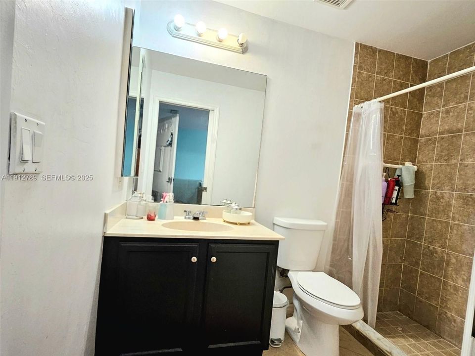 En Venta: $259,000 (2 camas, 1 baños, 0 Pies cuadrados)