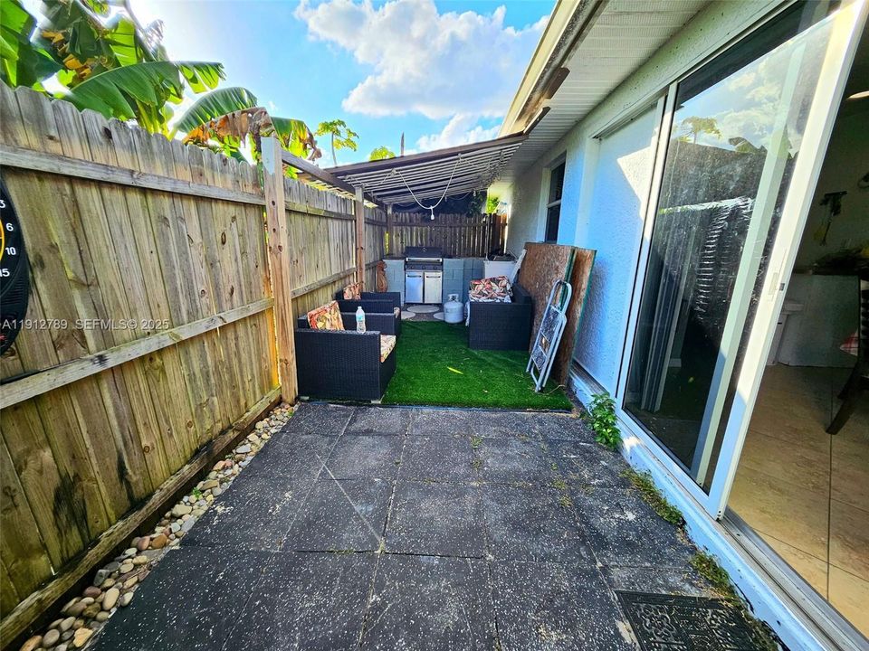 En Venta: $259,000 (2 camas, 1 baños, 0 Pies cuadrados)