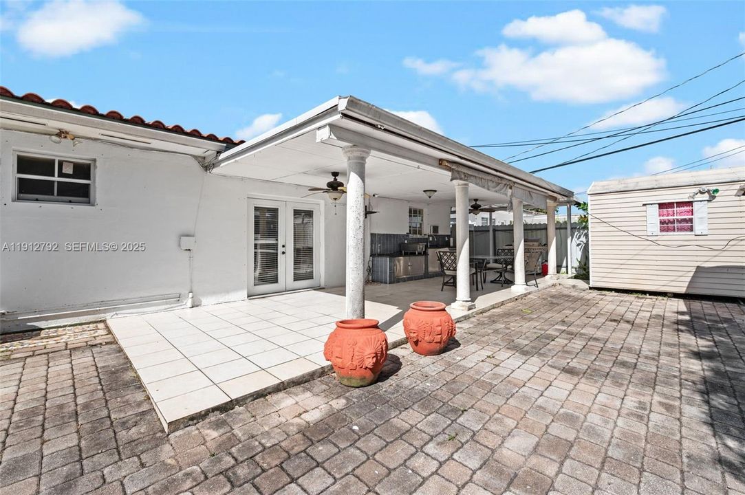 Active With Contract: $670,000 (5 beds, 3 baths, 1929 Square Feet)