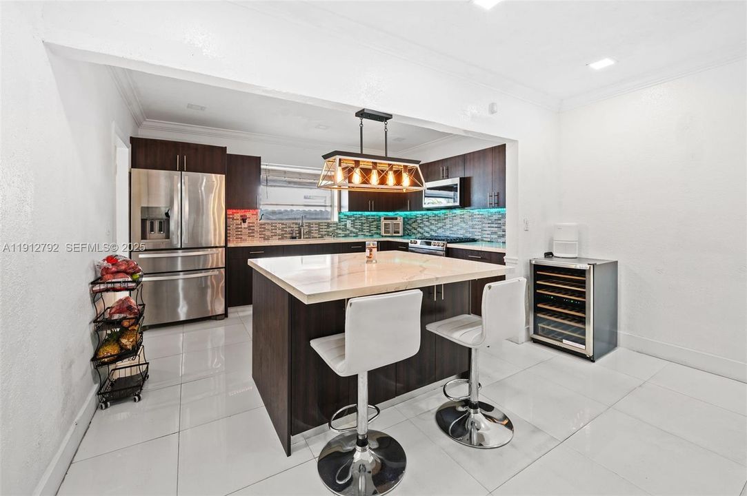 Active With Contract: $670,000 (5 beds, 3 baths, 1929 Square Feet)