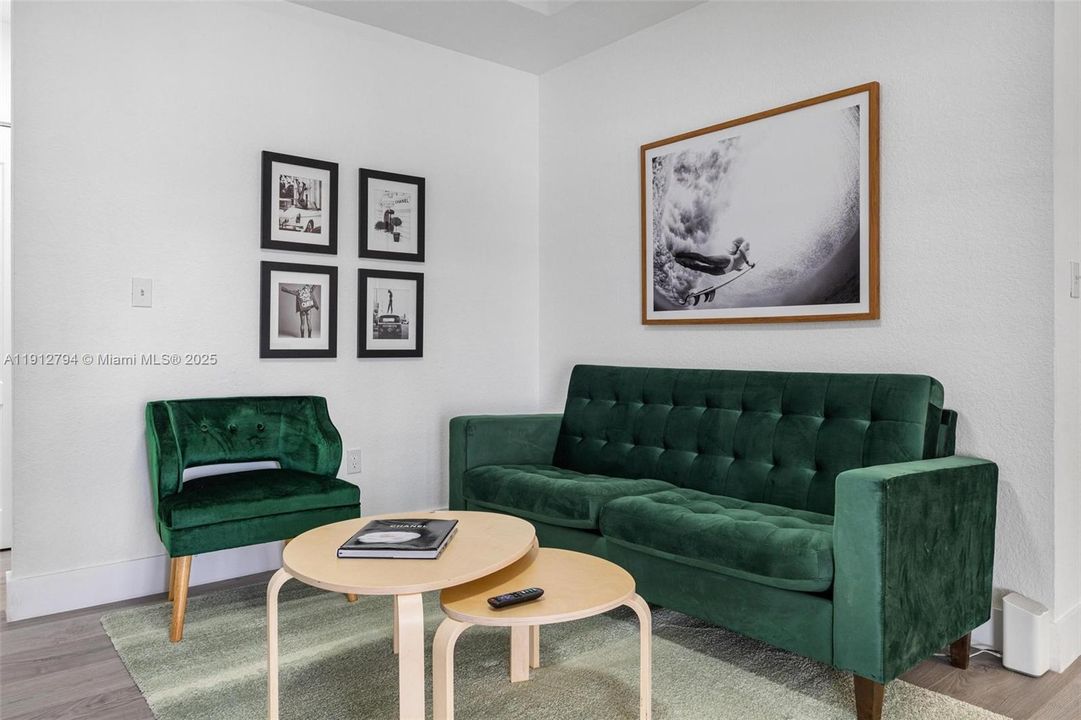 待售: $1,100,000 (0 贝兹, 0 浴室, 2878 平方英尺)