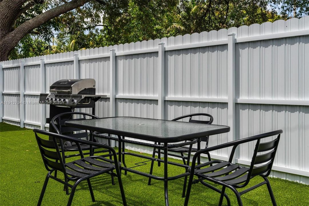 待售: $1,100,000 (0 贝兹, 0 浴室, 2878 平方英尺)