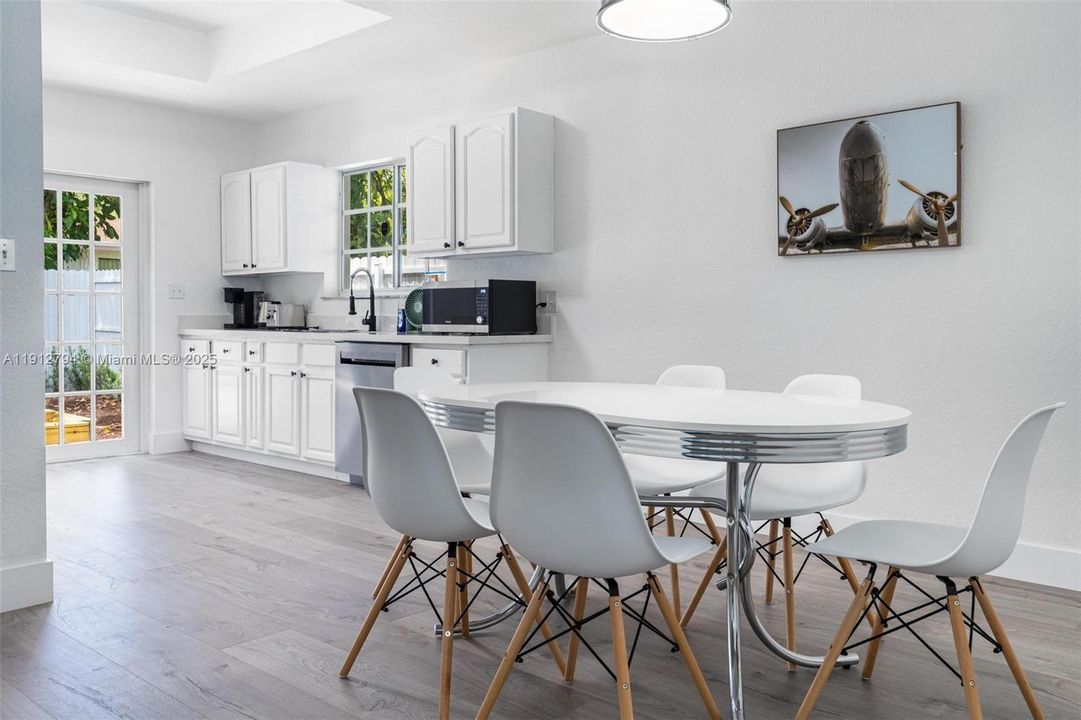 待售: $1,100,000 (0 贝兹, 0 浴室, 2878 平方英尺)