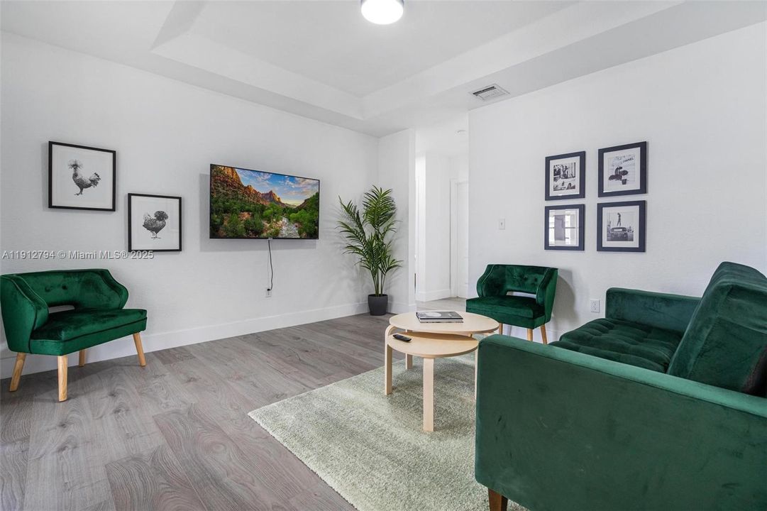 待售: $1,100,000 (0 贝兹, 0 浴室, 2878 平方英尺)