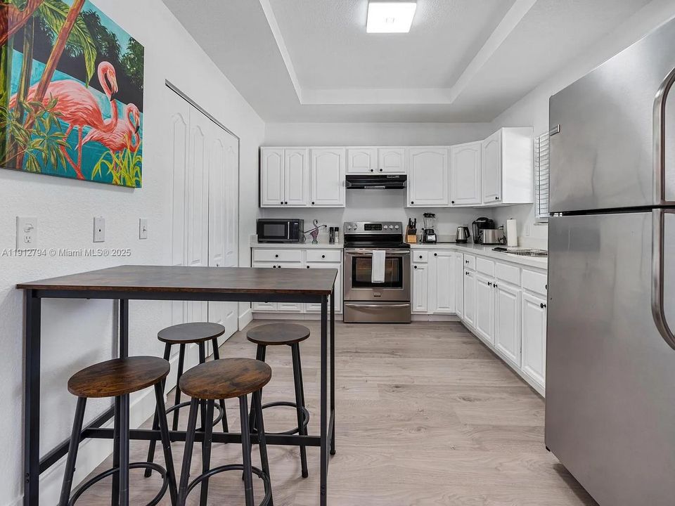 待售: $1,100,000 (0 贝兹, 0 浴室, 2878 平方英尺)