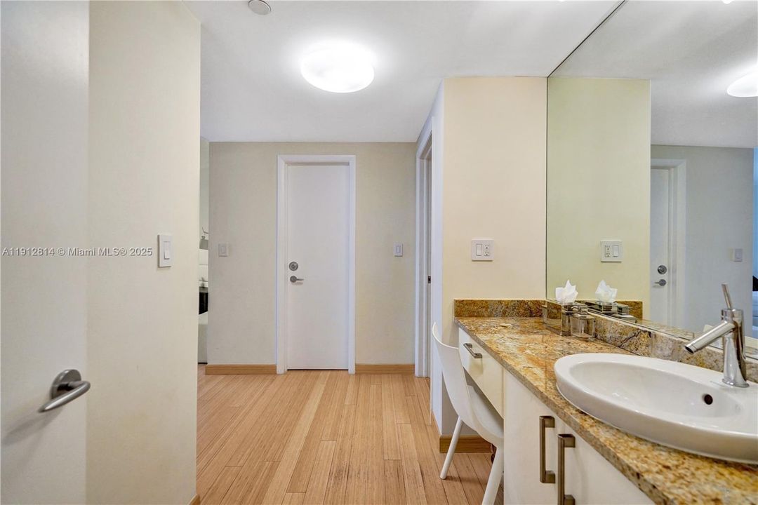 For Sale: $1,000,000 (4 beds, 3 baths, 2080 Square Feet)