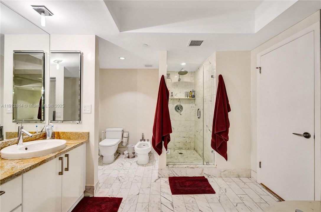 For Sale: $1,000,000 (4 beds, 3 baths, 2080 Square Feet)