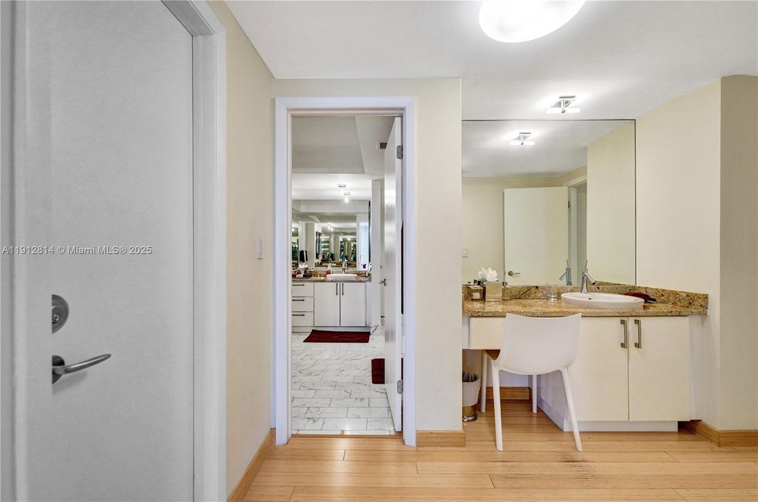 For Sale: $1,000,000 (4 beds, 3 baths, 2080 Square Feet)