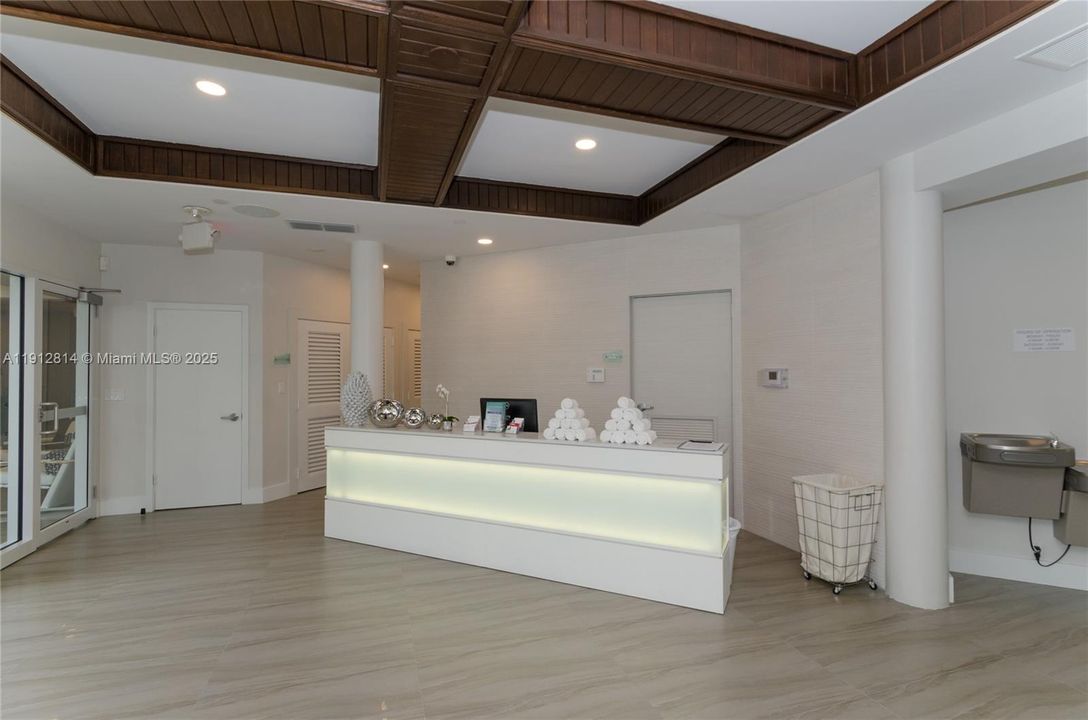 For Sale: $1,000,000 (4 beds, 3 baths, 2080 Square Feet)