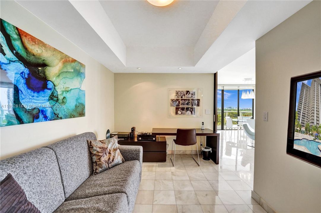 For Sale: $1,000,000 (4 beds, 3 baths, 2080 Square Feet)