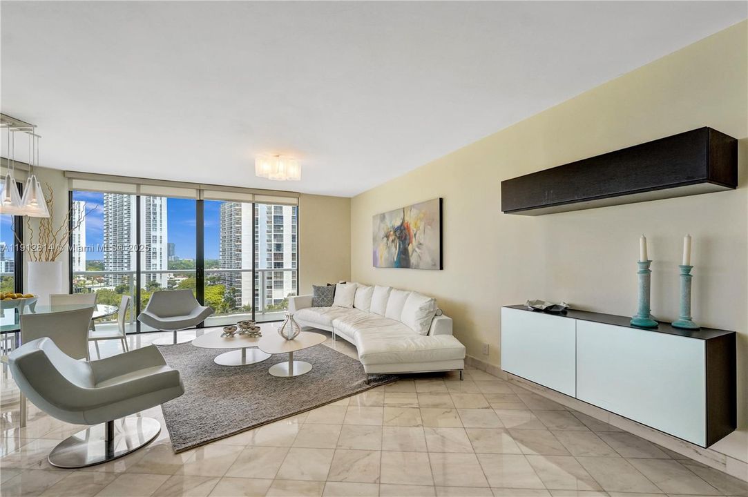 For Sale: $1,000,000 (4 beds, 3 baths, 2080 Square Feet)