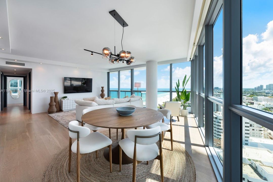 待售: $4,600,000 (2 贝兹, 2 浴室, 1316 平方英尺)