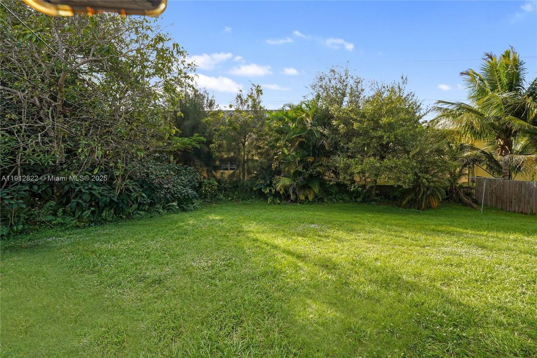 Activo con contrato: $479,900 (3 camas, 2 baños, 1248 Pies cuadrados)