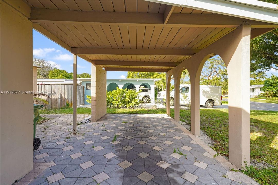 Activo con contrato: $479,900 (3 camas, 2 baños, 1248 Pies cuadrados)