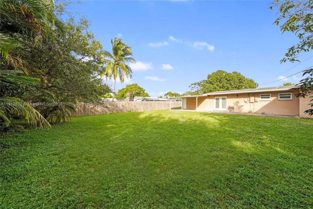 Activo con contrato: $479,900 (3 camas, 2 baños, 1248 Pies cuadrados)