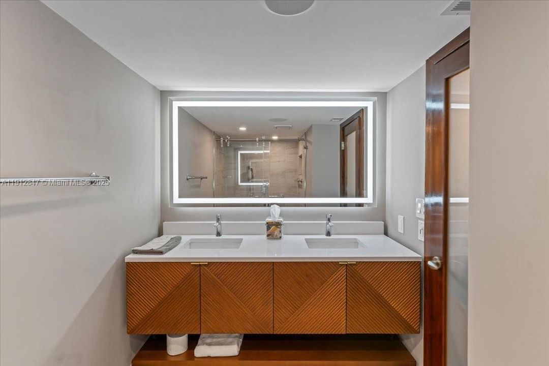 На продажу: $950,000 (3 спален, 2 ванн, 1792 Квадратных фут)