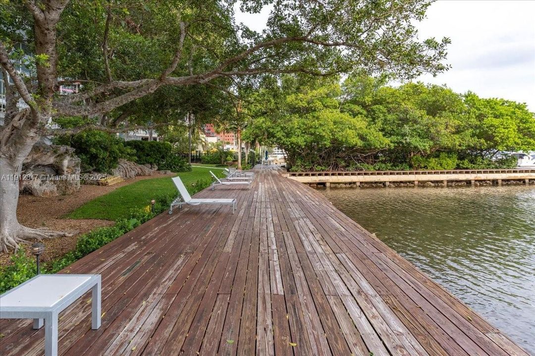 На продажу: $950,000 (3 спален, 2 ванн, 1792 Квадратных фут)