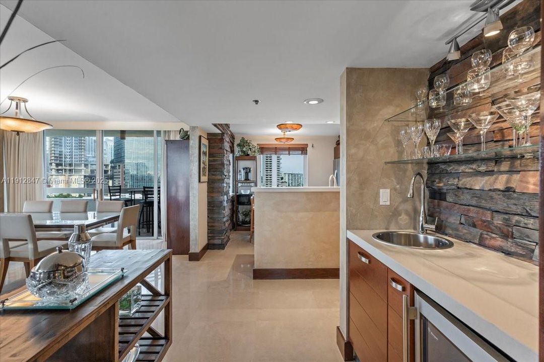 На продажу: $950,000 (3 спален, 2 ванн, 1792 Квадратных фут)