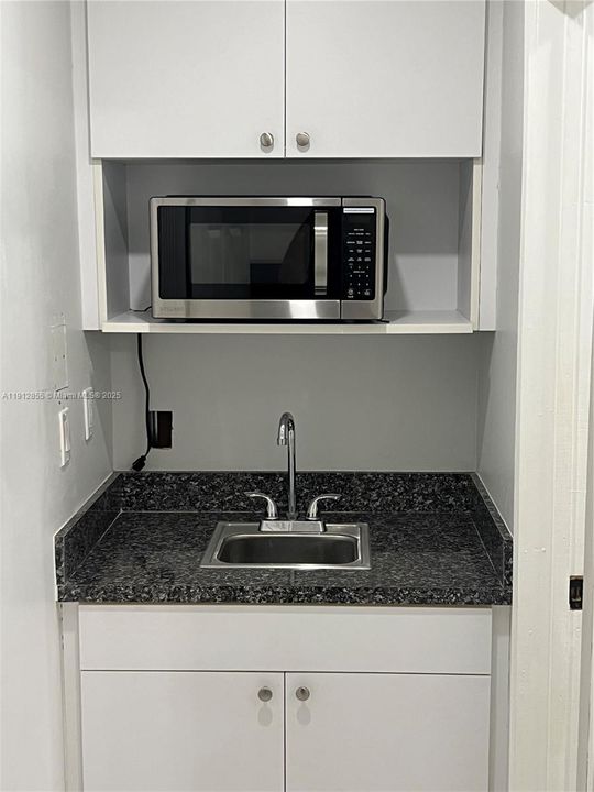 В аренду: $1,350 (1 спален, 1 ванн, 1574 Квадратных фут)