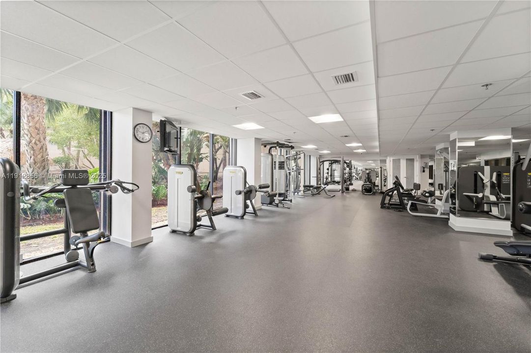 En Venta: $555,000 (2 camas, 2 baños, 1060 Pies cuadrados)