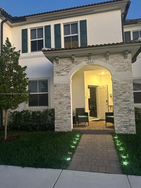 На продажу: $534,000 (3 спален, 2 ванн, 1612 Квадратных фут)