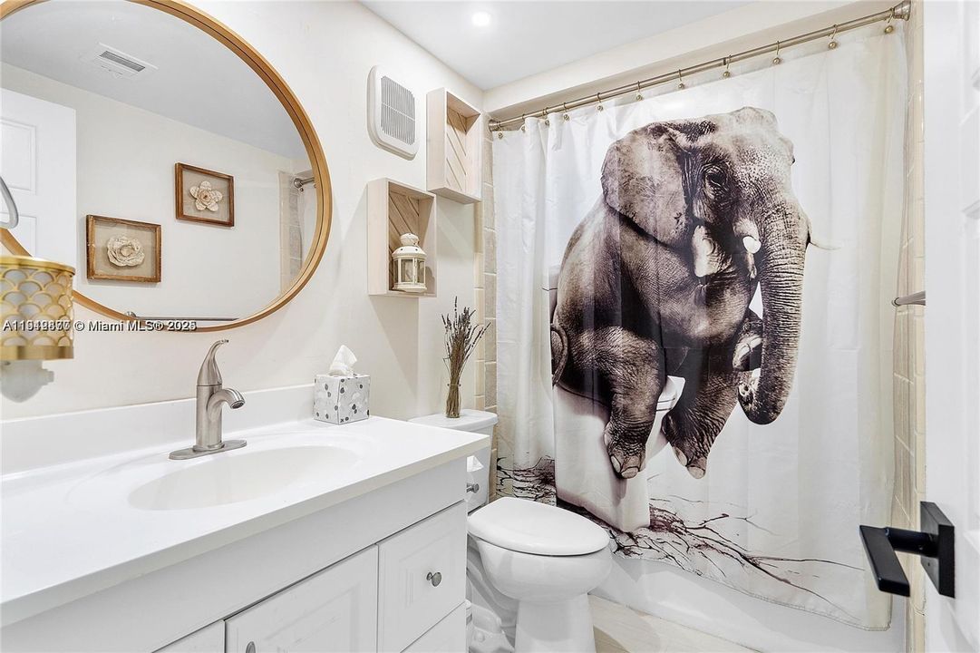 For Rent: $3,400 (2 beds, 2 baths, 1318 Square Feet)