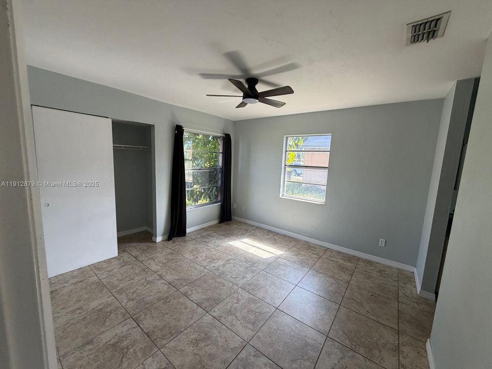 Недавно продано: $119,500 (2 спален, 2 ванн, 0 Квадратных фут)