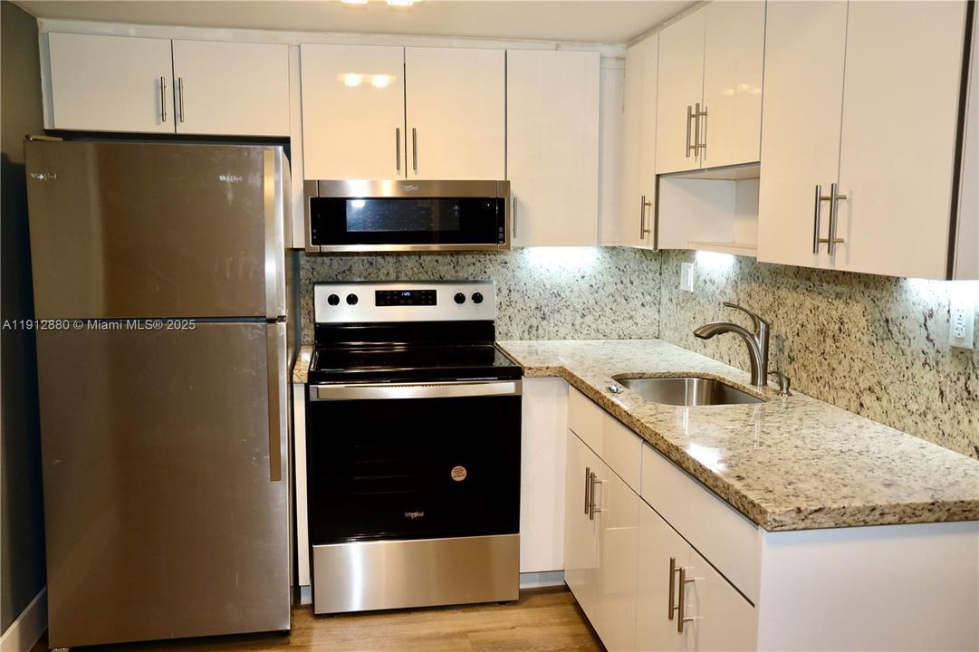 Недавно арендовано: $1,800 (1 спален, 1 ванн, 552 Квадратных фут)