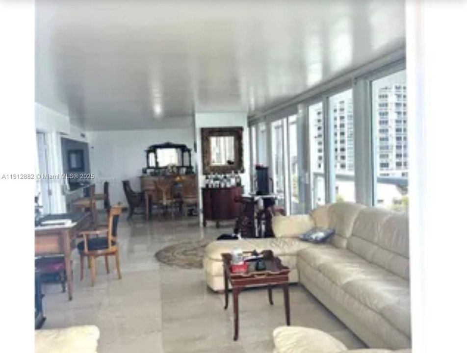 For Sale: $995,000 (2 beds, 2 baths, 1717 Square Feet)
