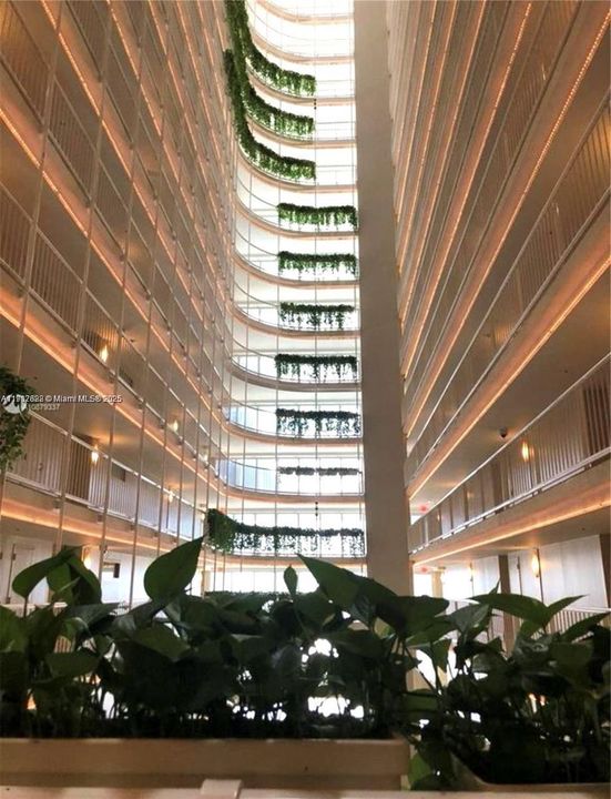 For Sale: $995,000 (2 beds, 2 baths, 1717 Square Feet)