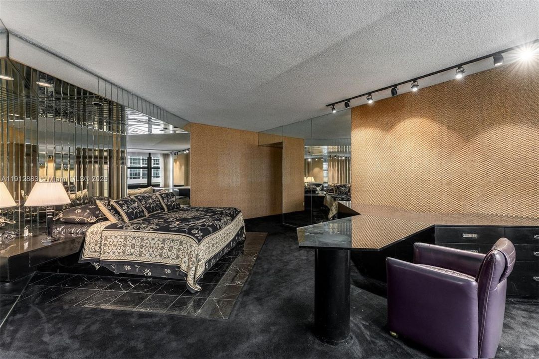 En Venta: $1,185,000 (3 camas, 3 baños, 2868 Pies cuadrados)