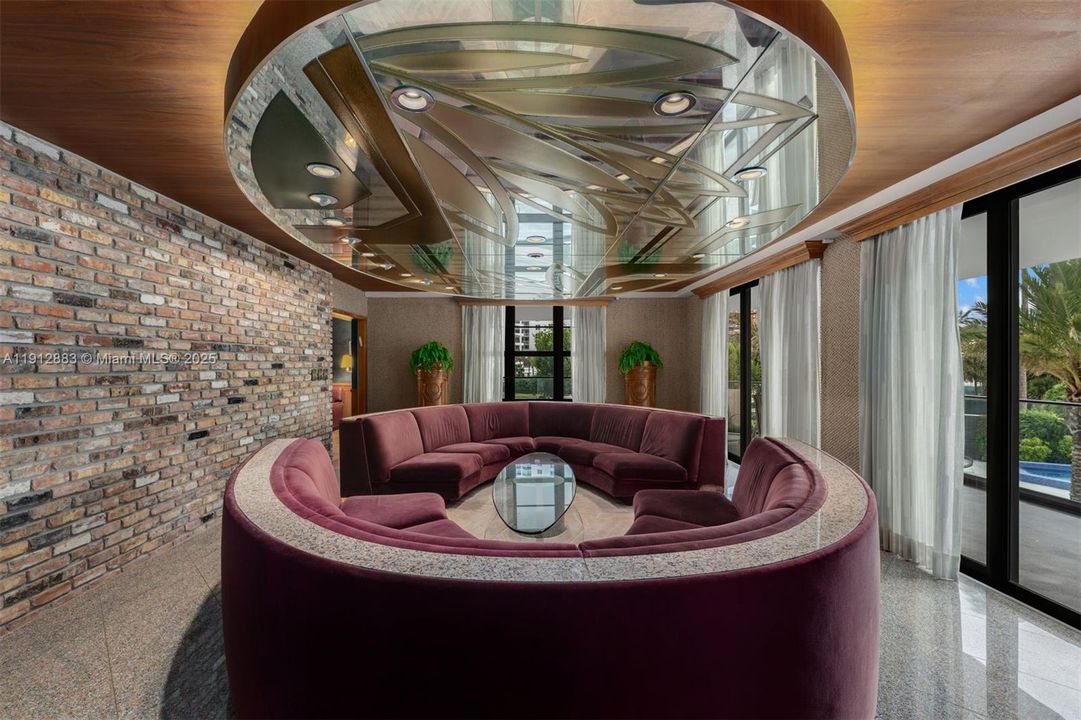 En Venta: $1,185,000 (3 camas, 3 baños, 2868 Pies cuadrados)