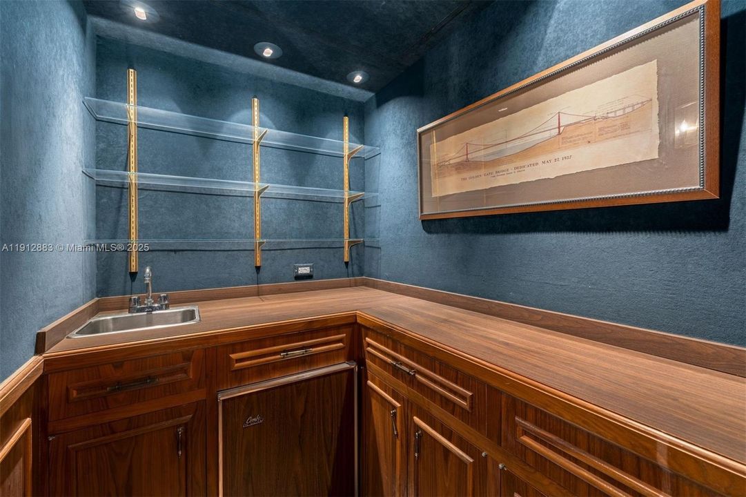 En Venta: $1,185,000 (3 camas, 3 baños, 2868 Pies cuadrados)